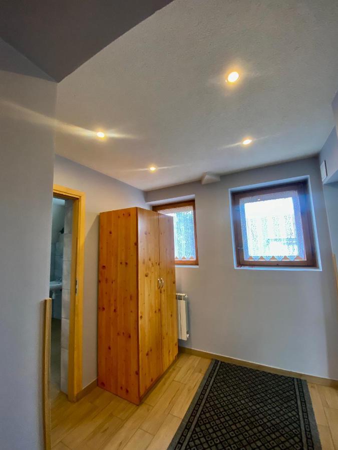 Pokoje Z Wlasnymi Aneksami Kuchennymi - Zbigniew Lassak Bialy Dunajec Exterior photo